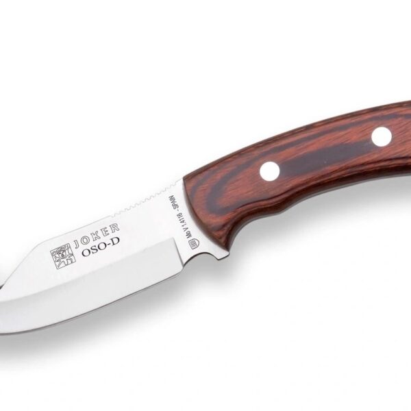 FACA DE ESFOLAR JOKER "BEAR", ESCALAS DE MADEIRA VERMELHA E LÂMINA DE AÇO INOXIDÁVEL DE 12 CM. ESTOJO DE COURO.
